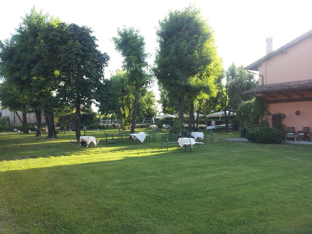 Societa Agricola Le More Agriturismo La Dondina Budrio  Extérieur photo
